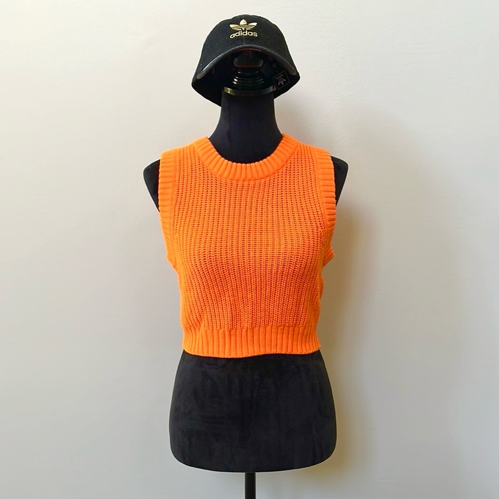 Crop Sweater Vest